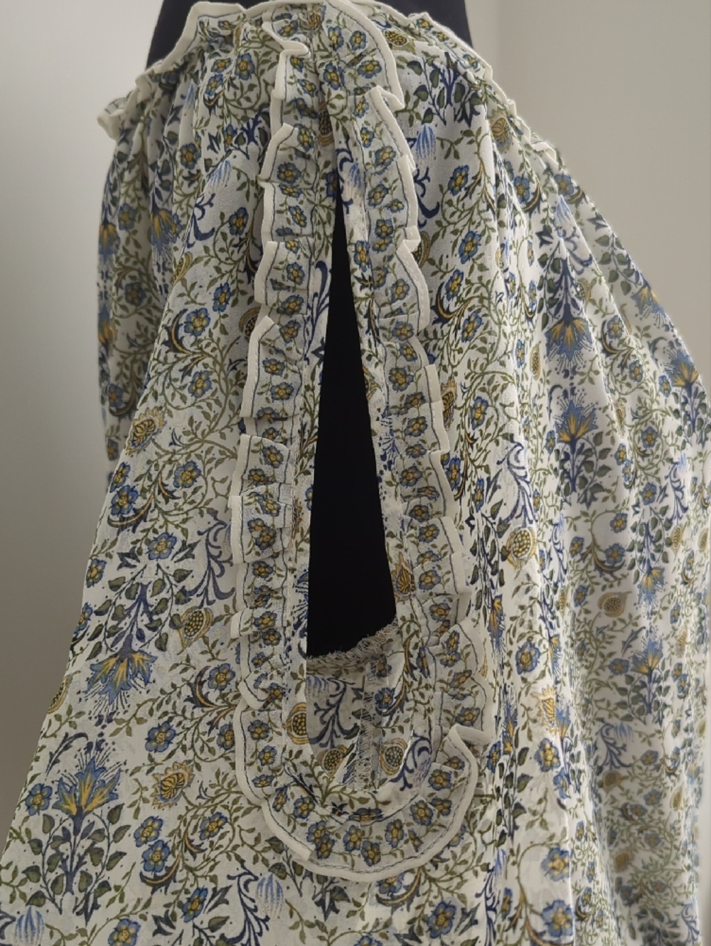 NWT Max Studio Cream Floral Peasant Blouse with Blue & Olive Motif